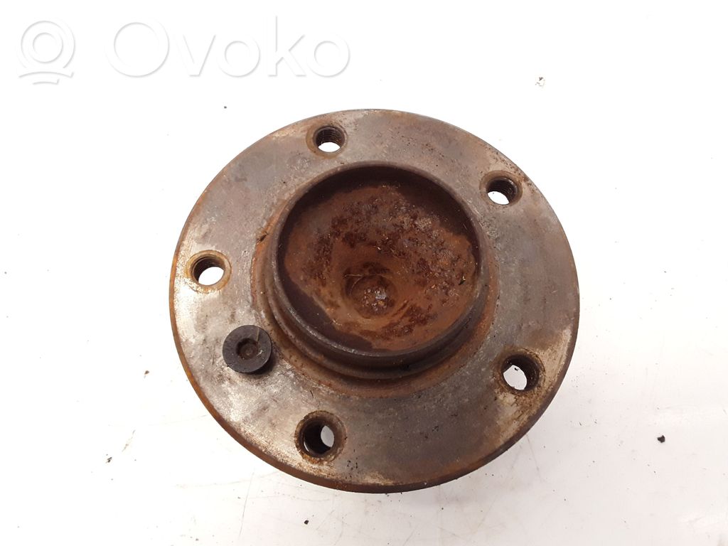 BMW 1 E81 E87 Front wheel hub 