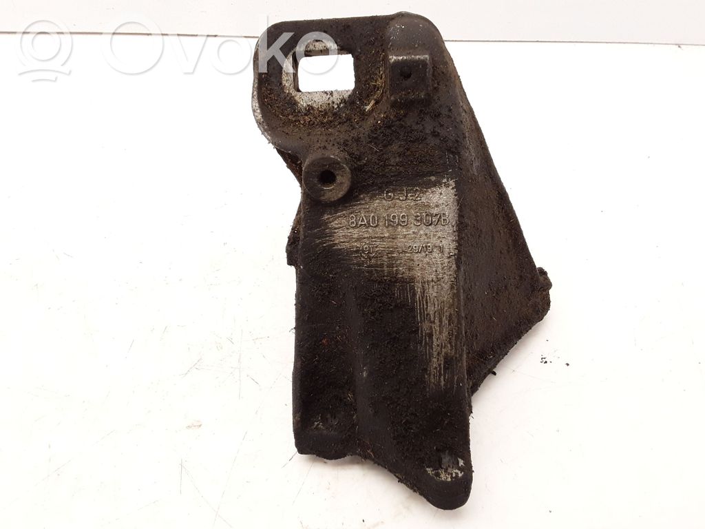Audi 80 90 S2 B4 Engine mounting bracket 