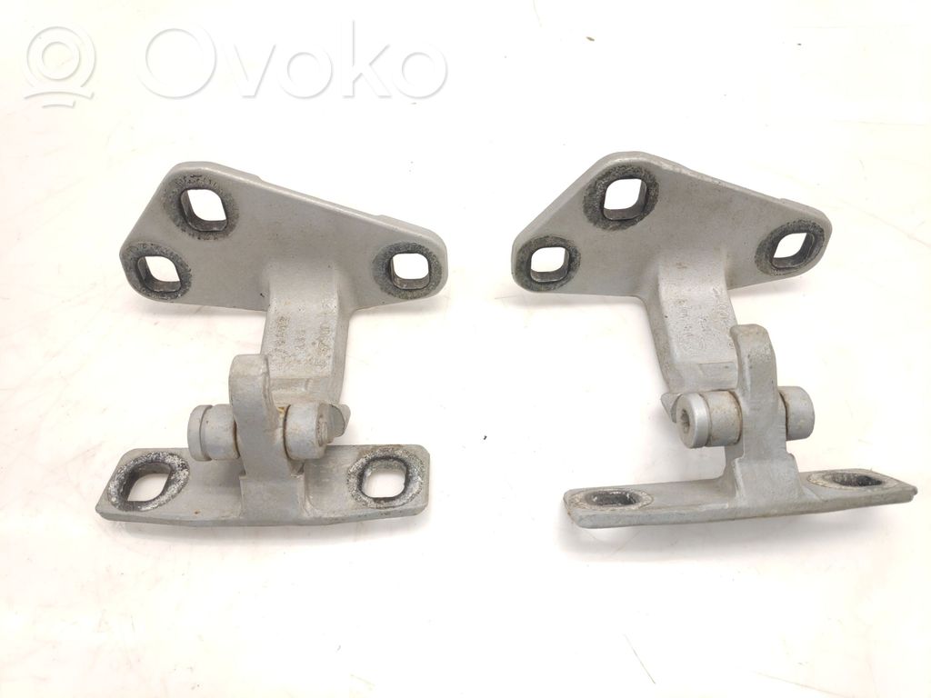 BMW X5 E53 Tailgate/trunk/boot hinge 