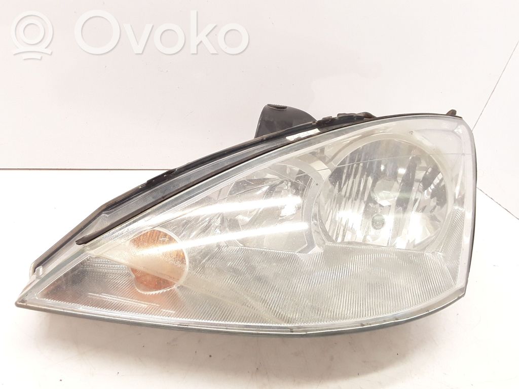 Ford Focus Headlight/headlamp 