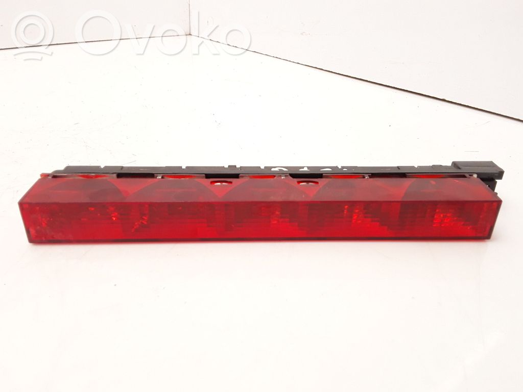 Ford Focus Third/center stoplight 
