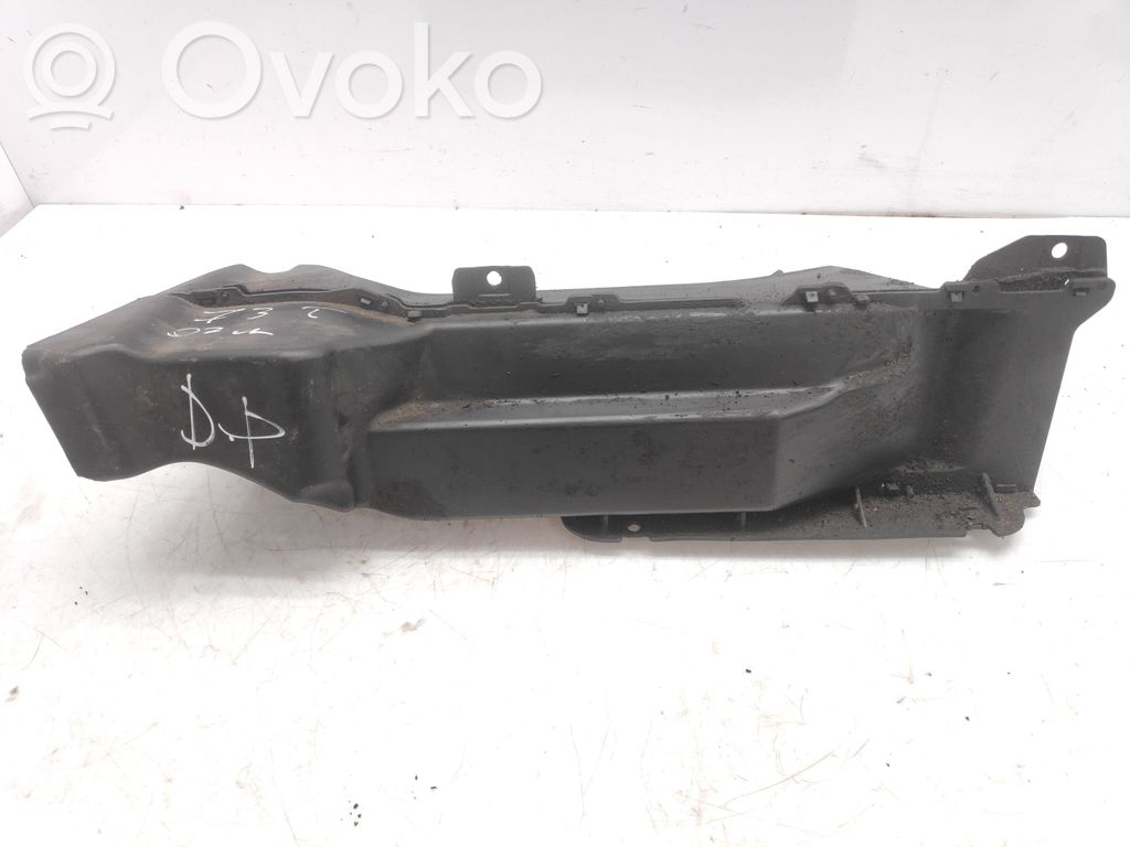 BMW 7 E65 E66 Ilmanoton kanavan osa 