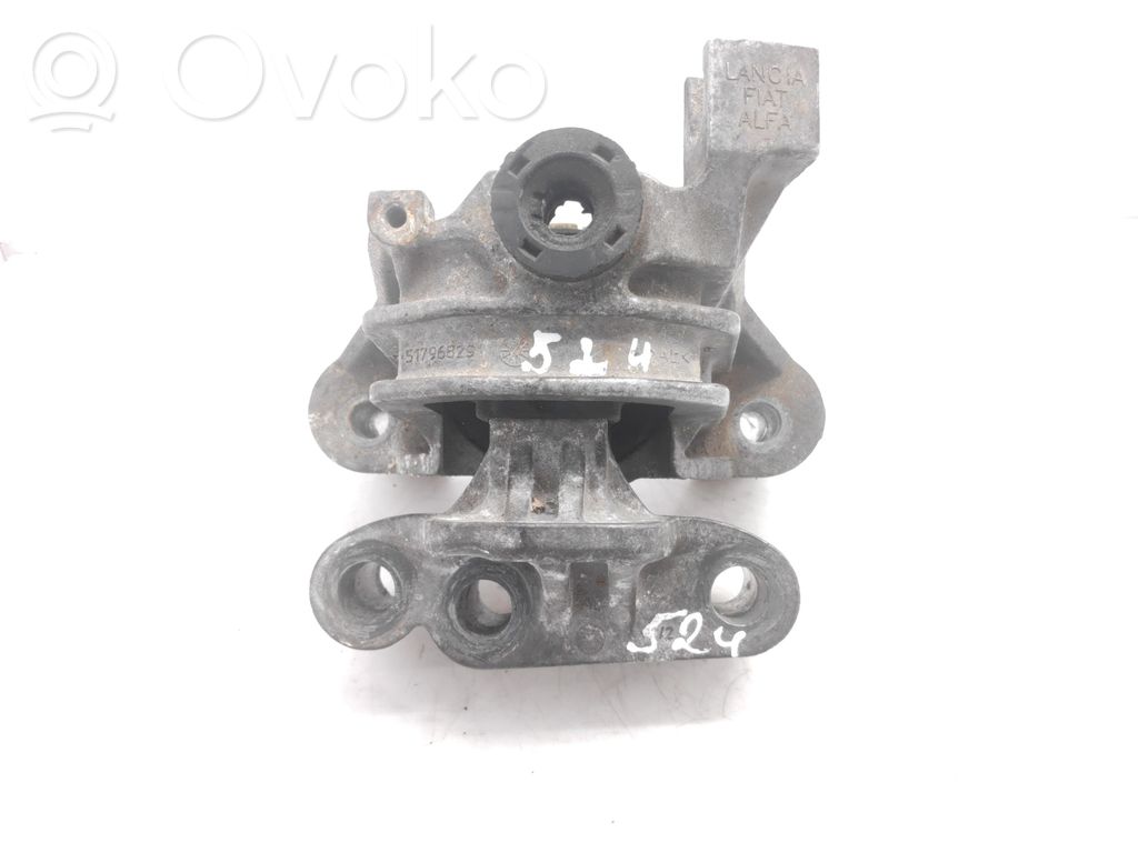 Fiat Bravo Engine mount bracket 