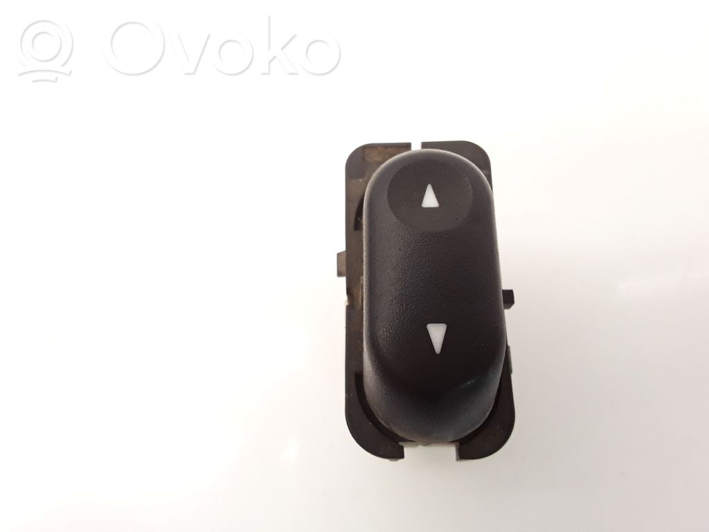 Ford Maverick Electric window control switch 
