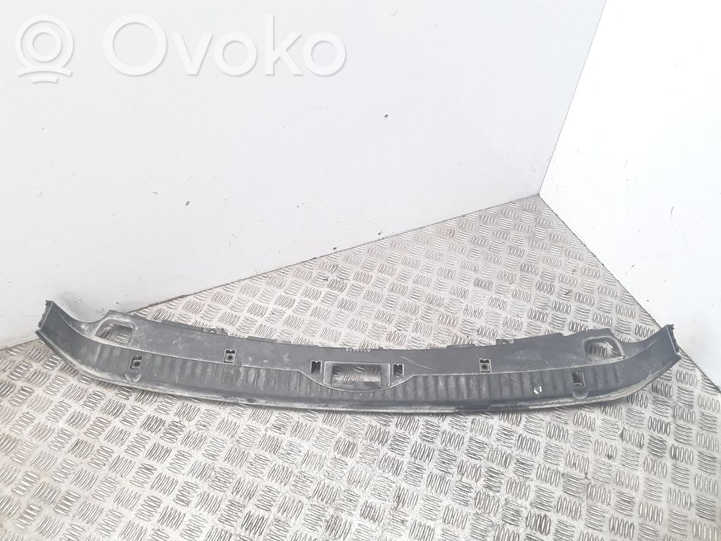 BMW 5 E60 E61 Trunk/boot sill cover protection 