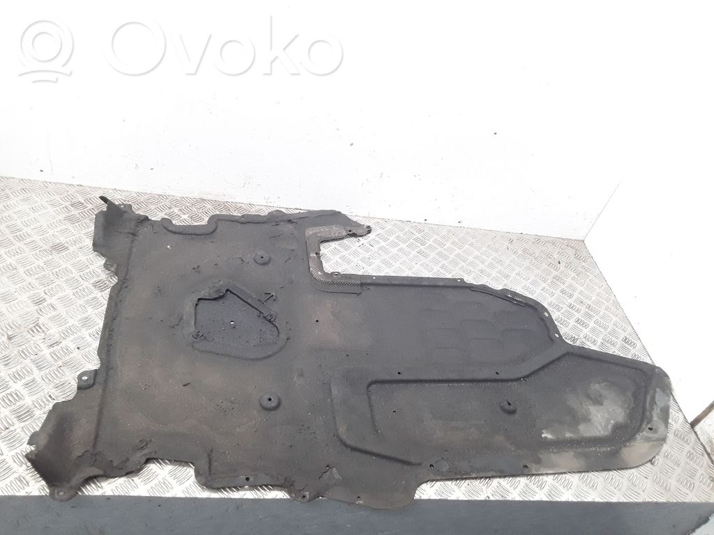 BMW 5 E60 E61 Kita dugno detalė 
