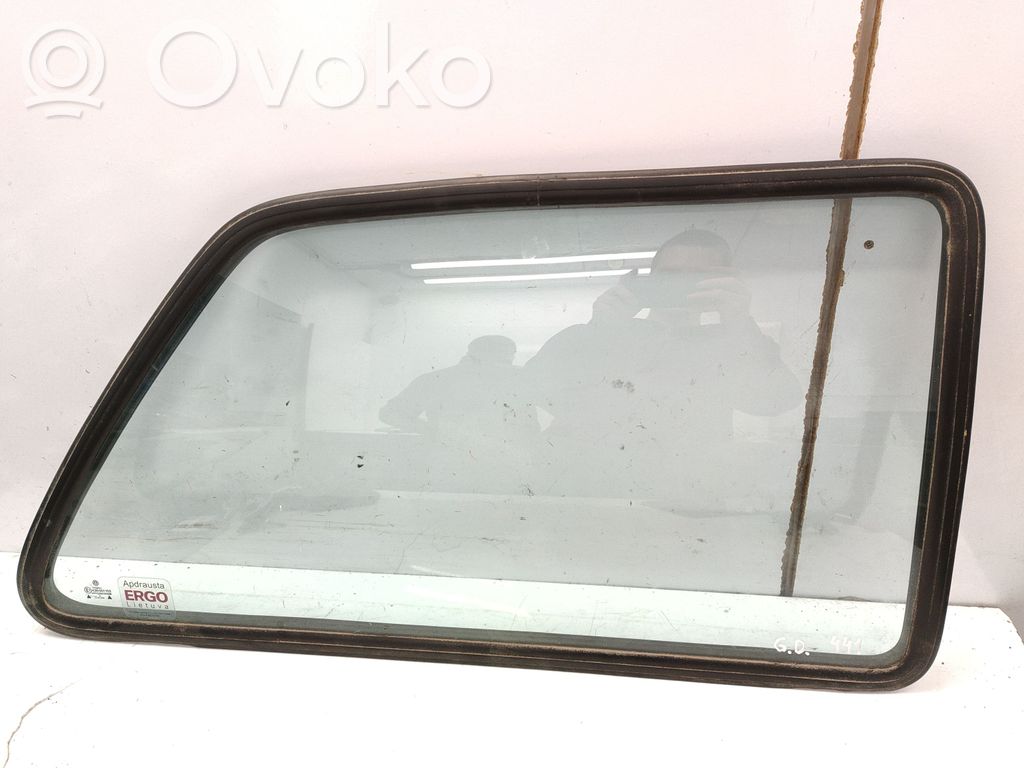 Volkswagen Golf II Szyba karoseryjna tylna 