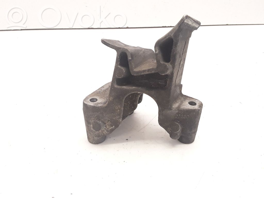 Engine mounting bracket   23280
