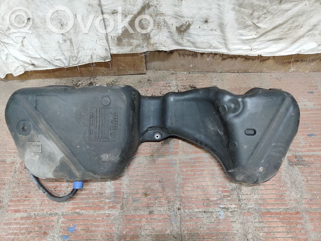 BMW 1 E81 E87 Fuel tank 