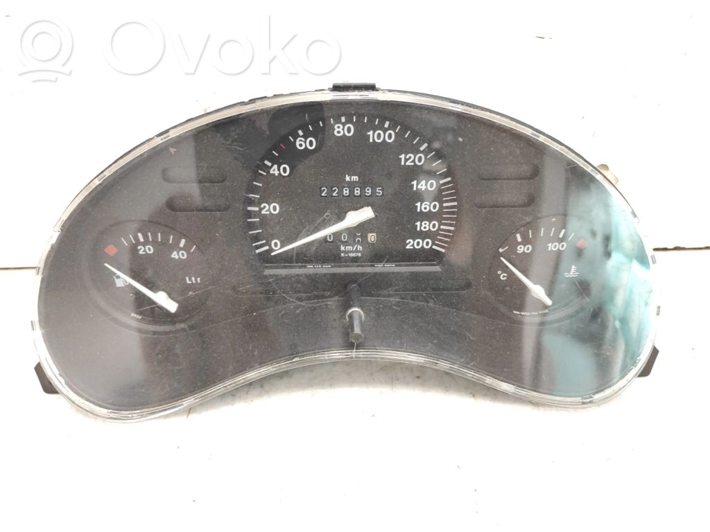 Opel Corsa B Speedometer (instrument cluster) 