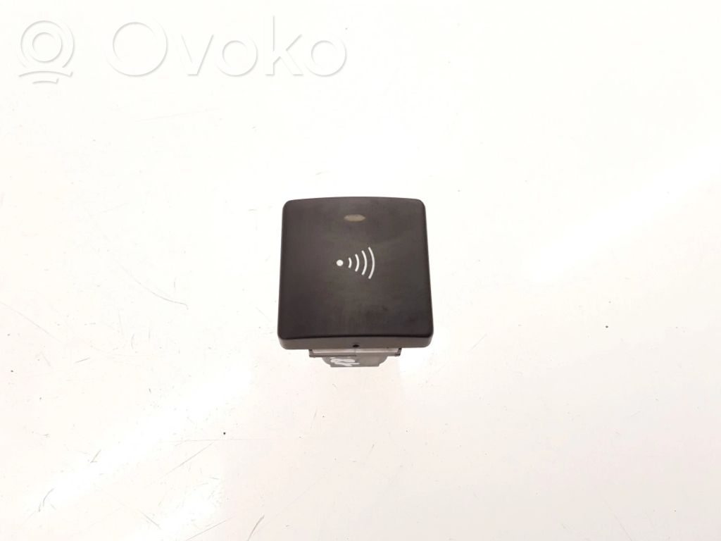 Peugeot 607 Alarm switch 