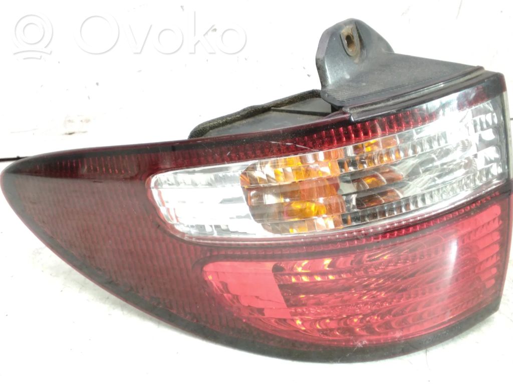 Toyota Previa (XR30, XR40) II Rear/tail lights 