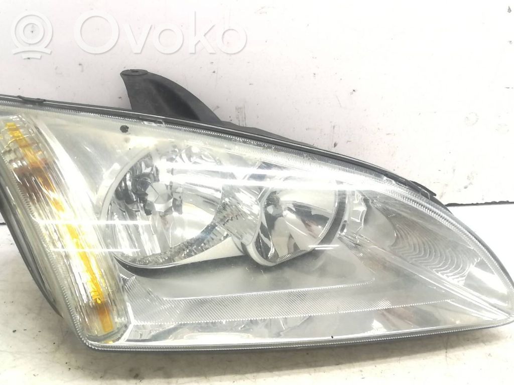 Ford Focus Headlight/headlamp 