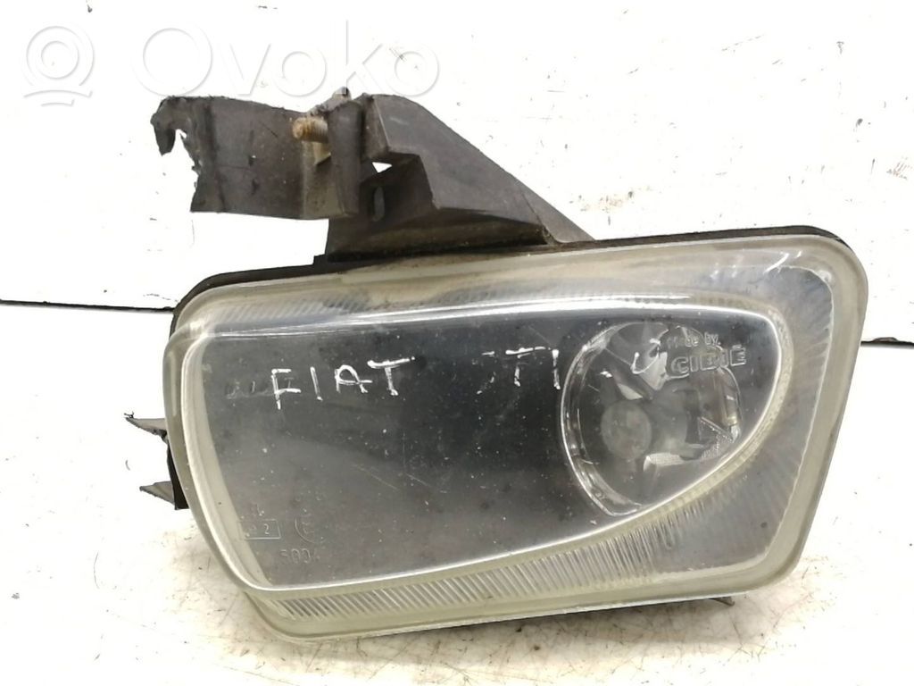 Fiat Palio Luz de niebla delantera 