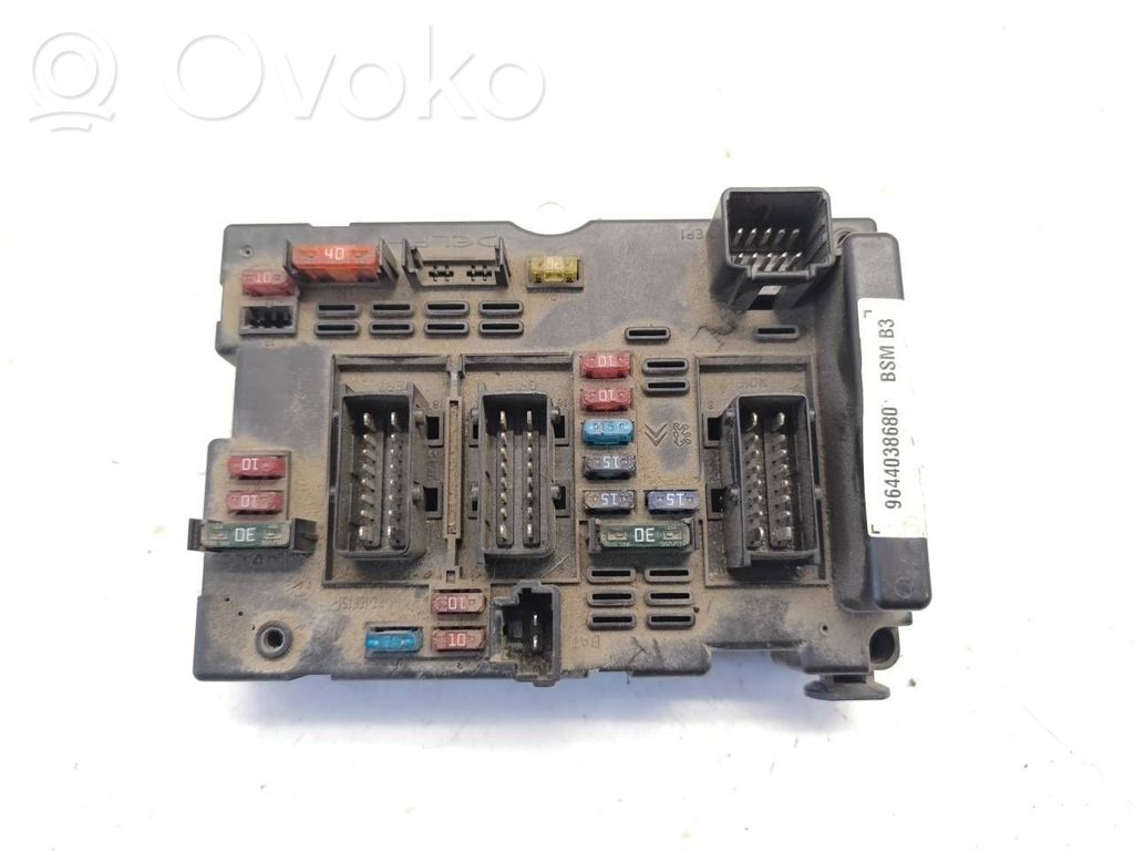 Citroen Xsara Picasso Fuse module 