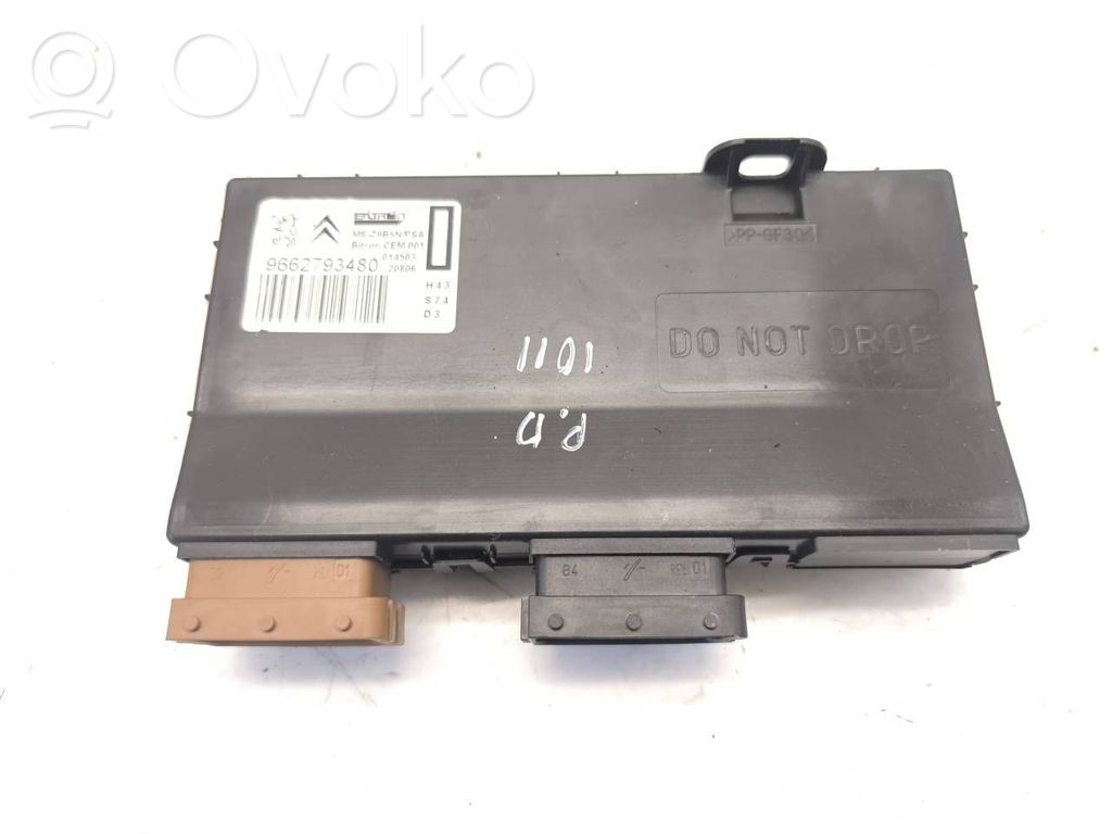Module de commande de siège   9662793480