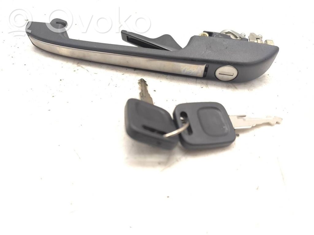 Manecilla externa puerta delantera   443837206C