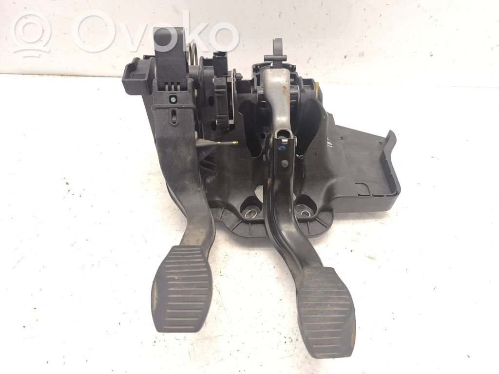 Alfa Romeo Mito Pedal assembly 
