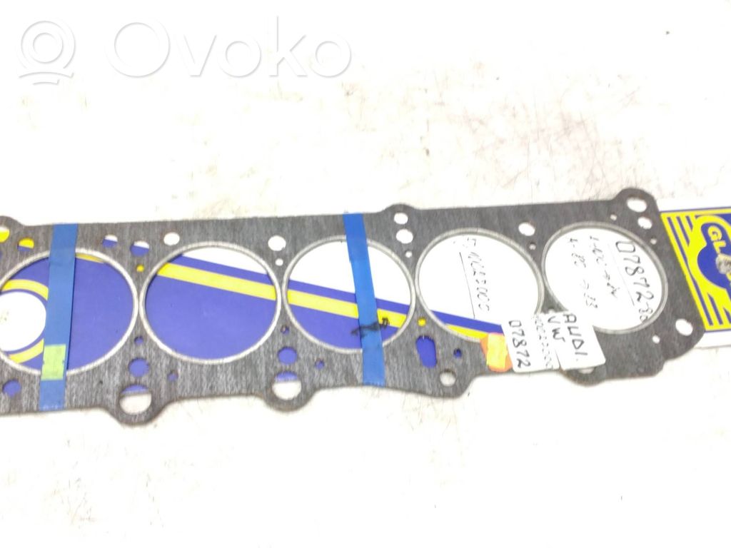 Audi 100 200 5000 C2 Chiulasă motor 