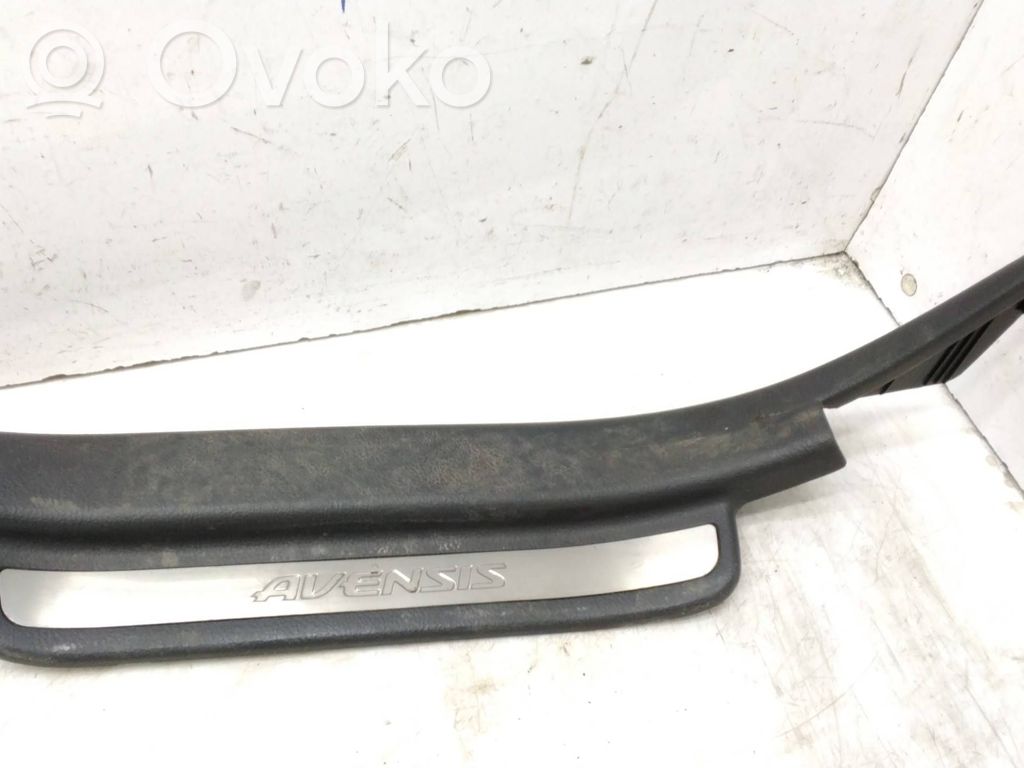 Toyota Avensis T250 Copertura del rivestimento del sottoporta posteriore 