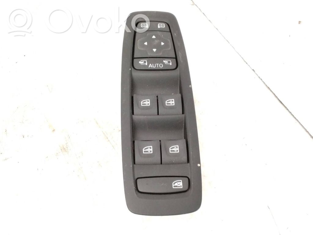 Renault Megane IV Interruttore di controllo dell’alzacristalli elettrico