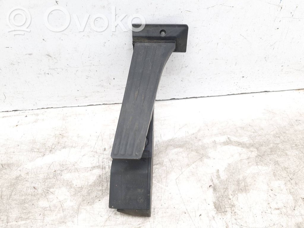 Accelerator throttle pedal   6762482,25916010,160702,35406762482