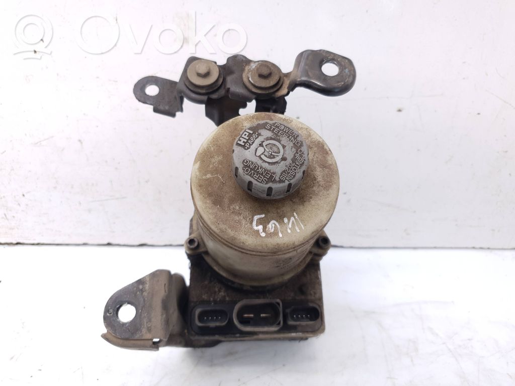 Volkswagen Fox Pompa wspomagania 