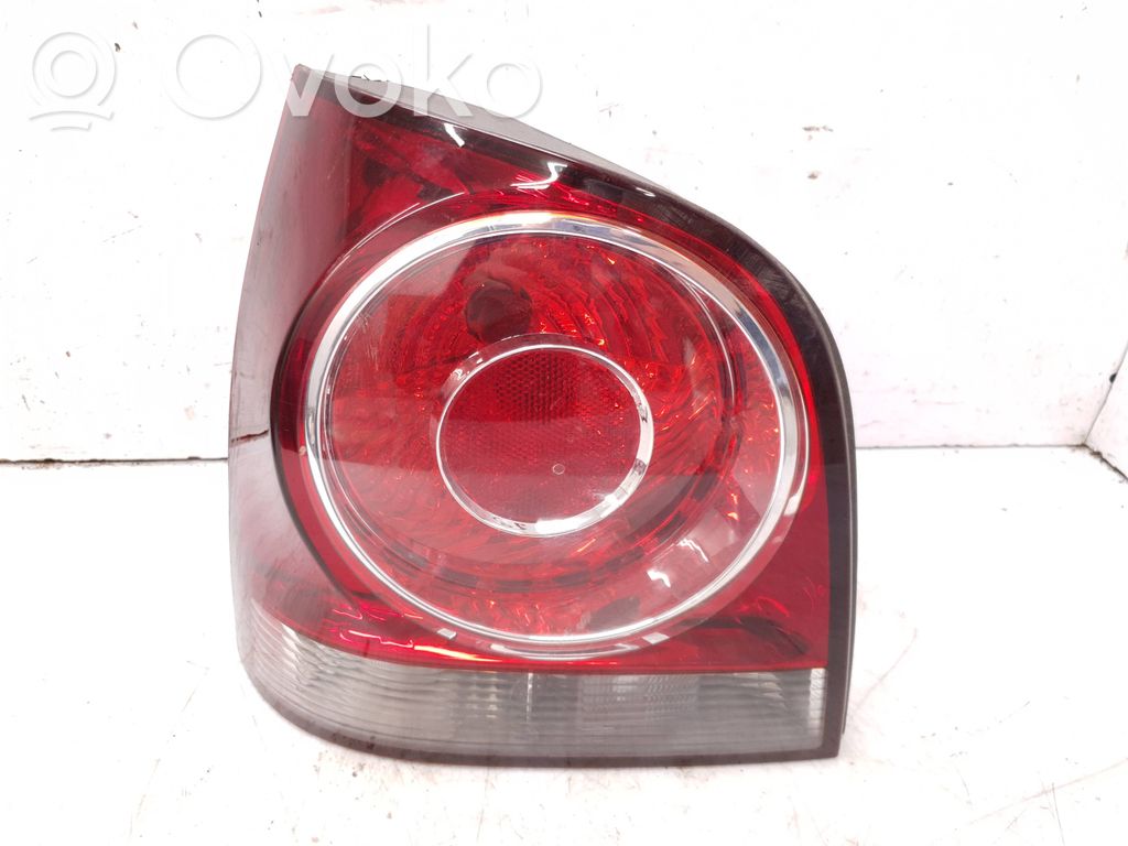 Volkswagen Polo IV 9N3 Lampă spate în caroserie