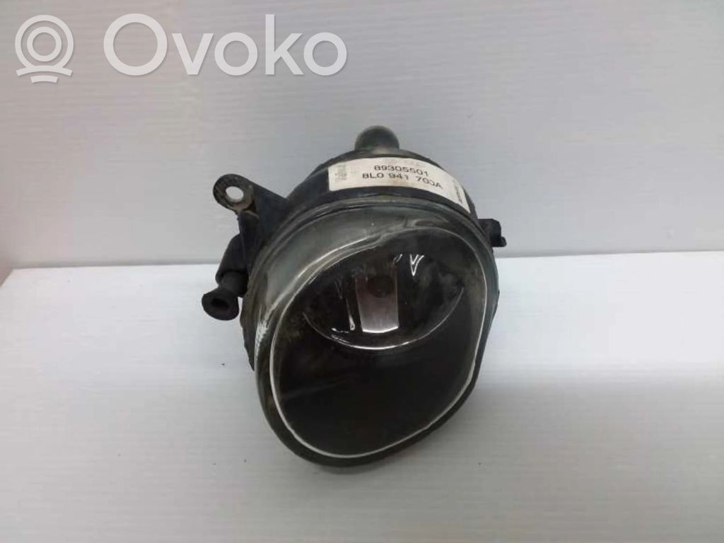 Luz de niebla delantera   8L0941700A
