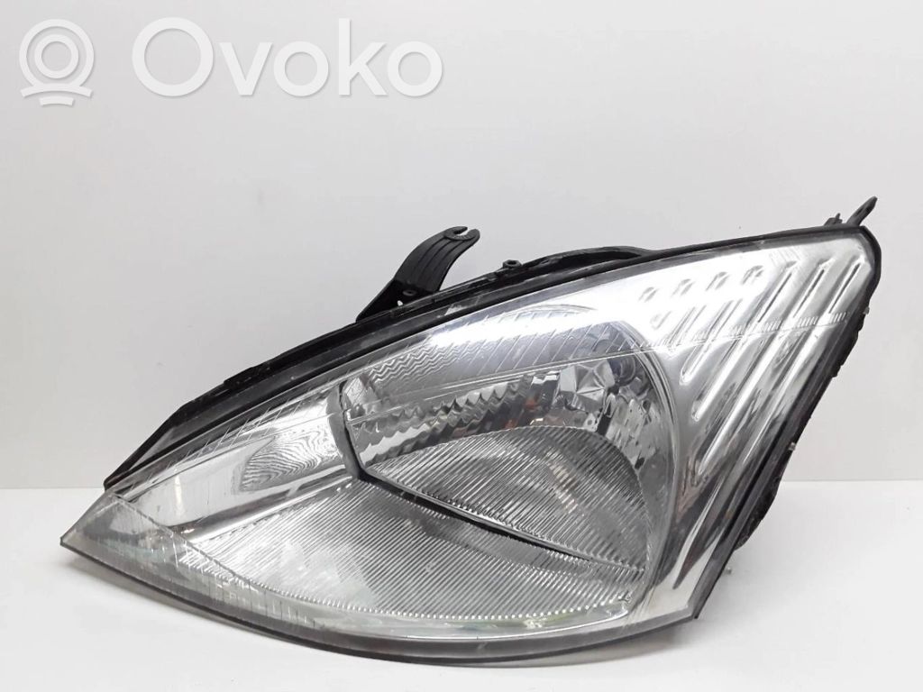Ford Focus Headlight/headlamp 