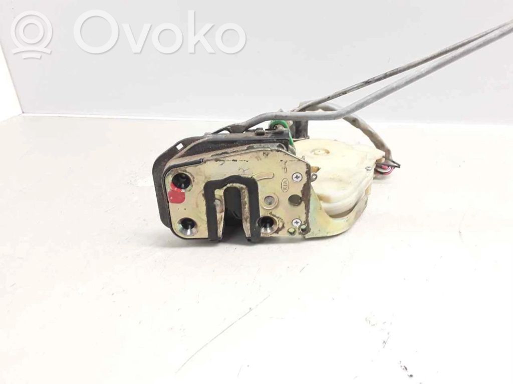 KIA Sorento Front door lock 