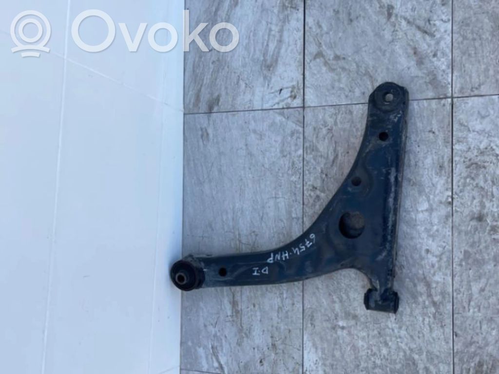 Ford Focus Basculă față 