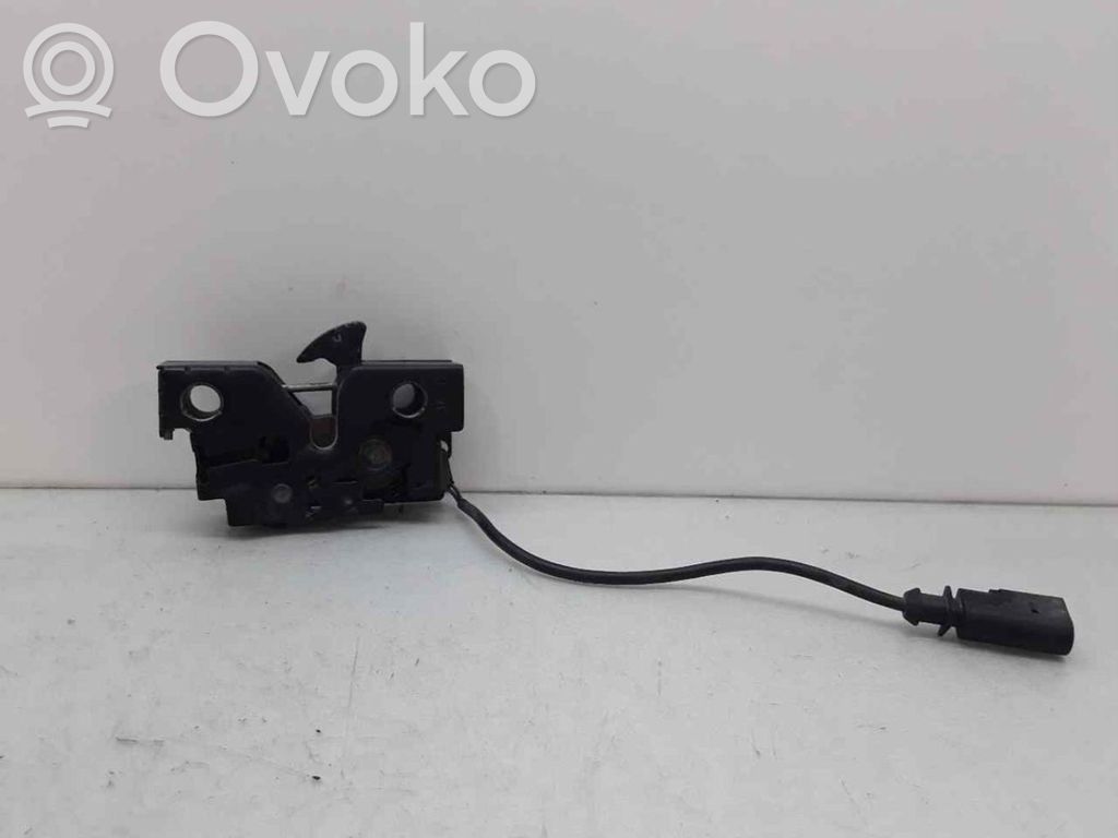 Volkswagen Polo V 6R Cârlig/ureche fixare 
