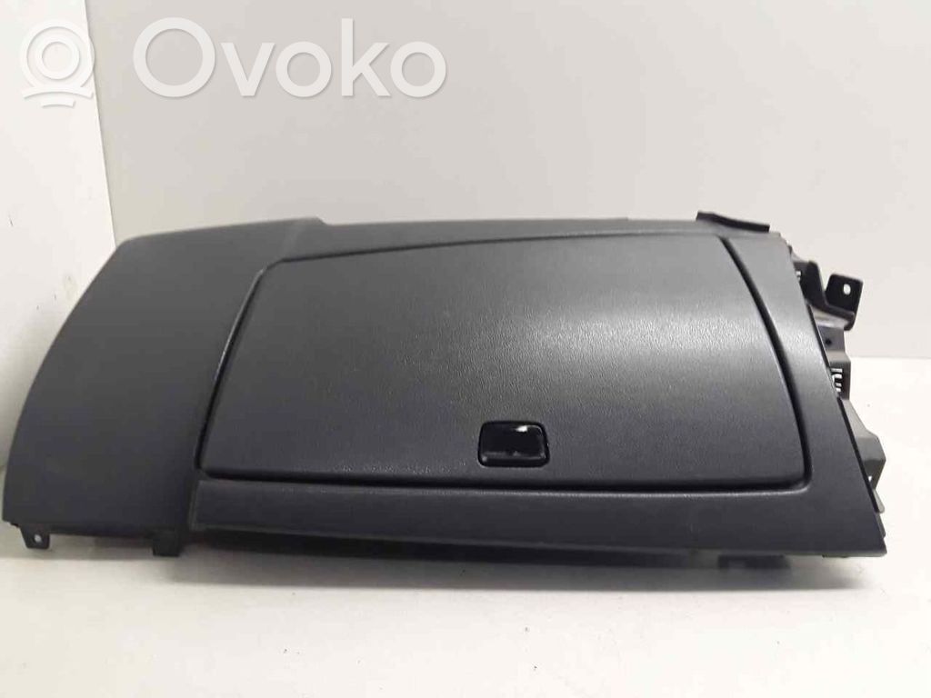 BMW 1 E81 E87 Glove box 