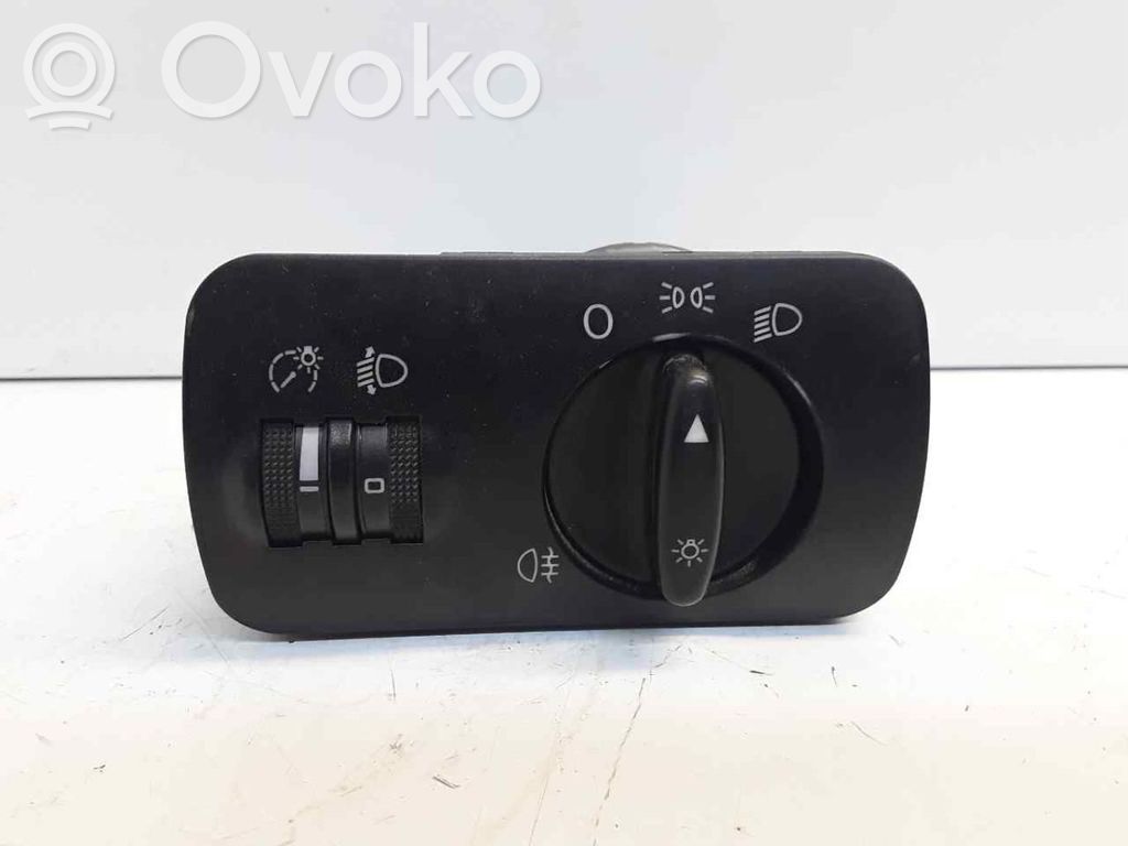 Seat Toledo I (1L) Interruptor de luz 