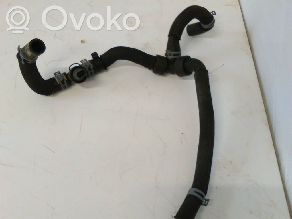 Audi Q7 4M Engine coolant pipe/hose 
