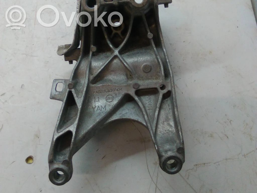 Engine mounting bracket   80A199308A