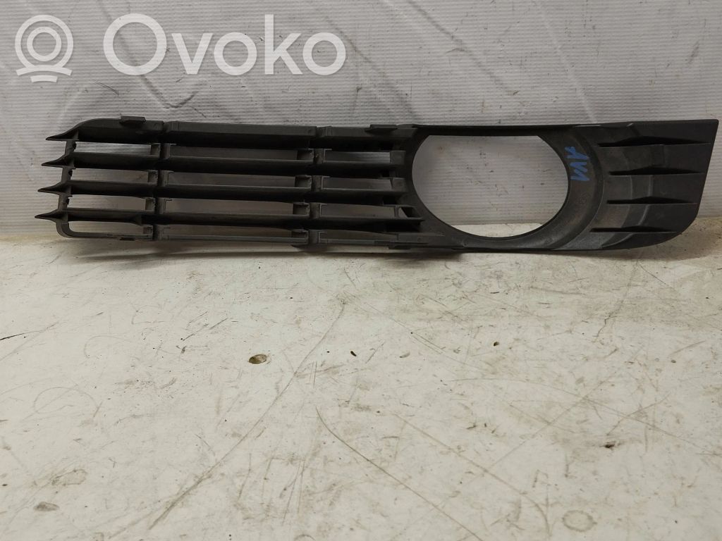 Front bumper lower grill   4E0807682B