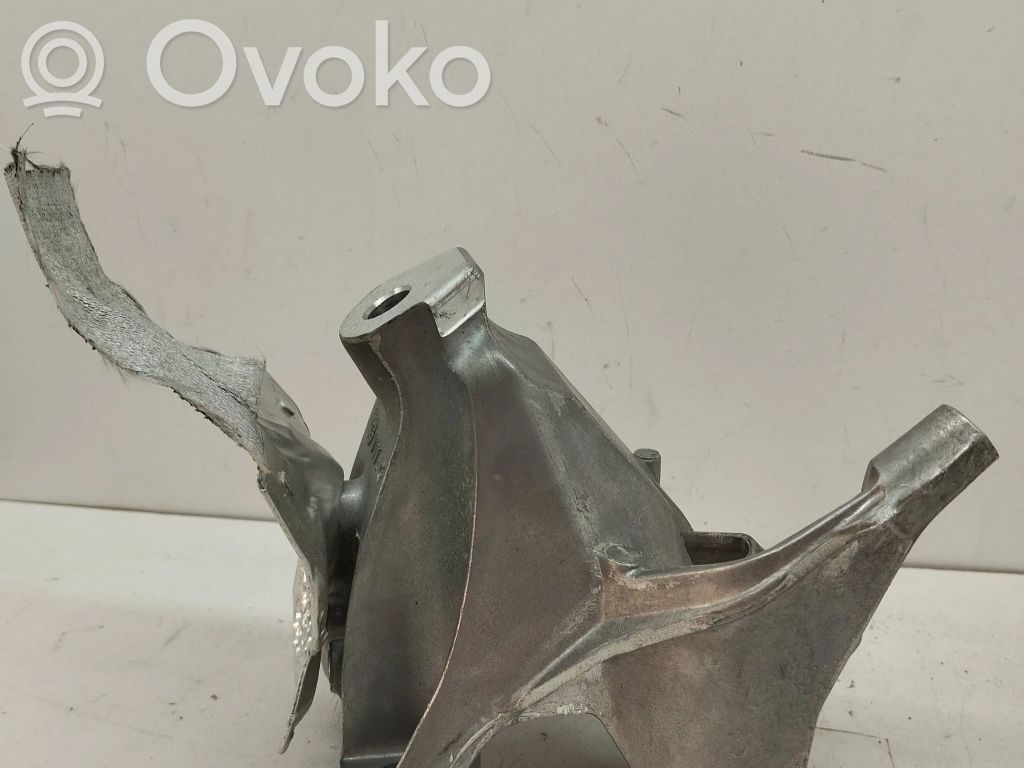 Engine mounting bracket   4M0199307AF
