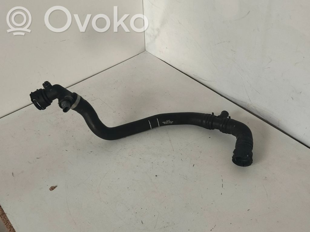 Audi A4 S4 B9 Engine coolant pipe/hose 