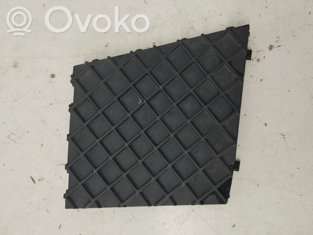 BMW 5 E60 E61 Tow hook cap/cover 