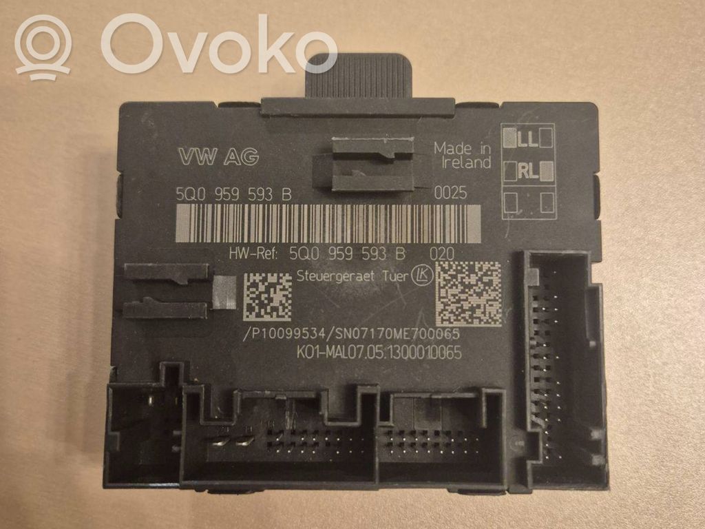 Volkswagen Touareg II Door control unit/module 