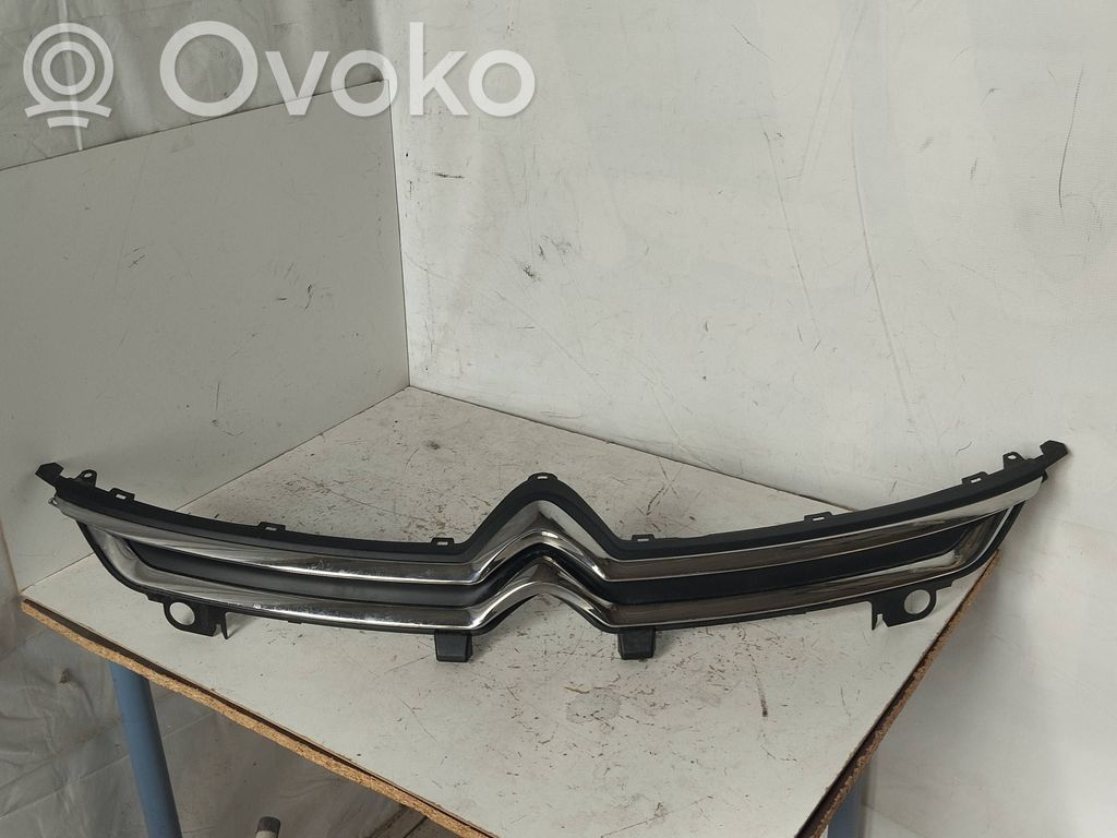 Citroen C4 II Picasso Maskownica / Grill / Atrapa górna chłodnicy 