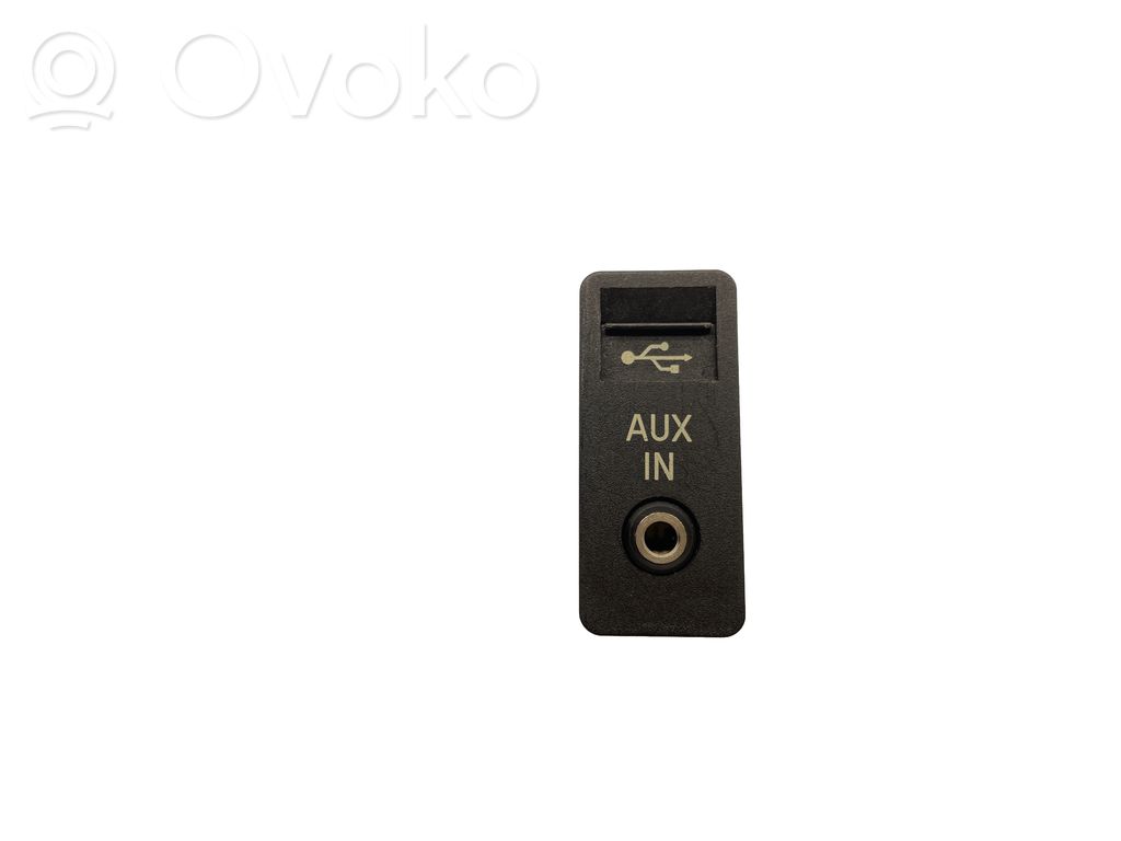 USB socket connector   9138402