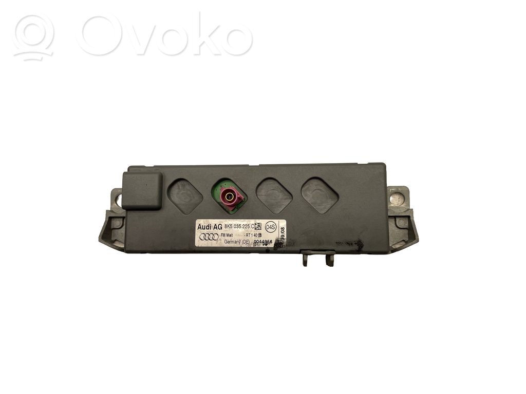 Audi A4 S4 B8 8K Antenos stiprintuvas 