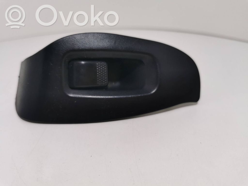Subaru Legacy Electric window control switch 