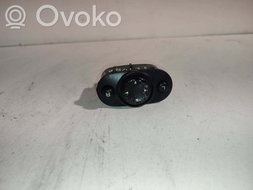 Chrysler PT Cruiser Wing mirror switch 