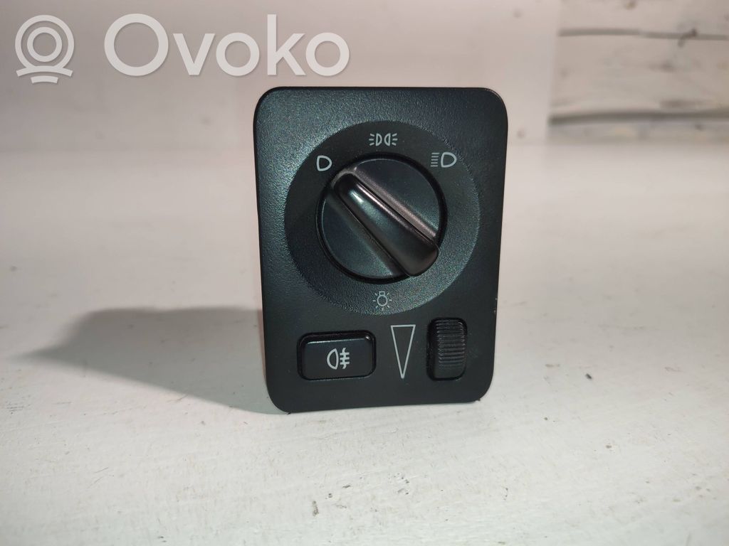 Light switch   12760589,75D521