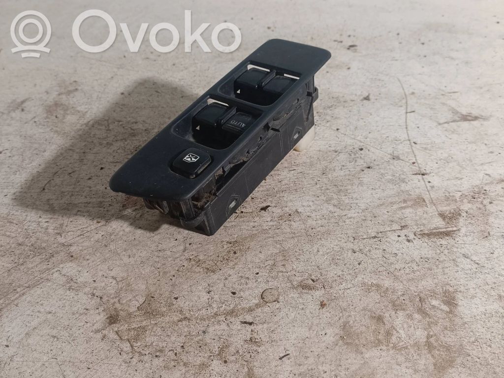 Electric window control switch   8807