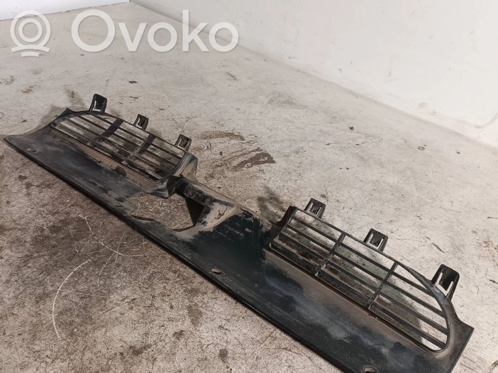 Peugeot 206 Grille calandre supérieure de pare-chocs avant 